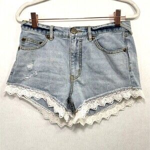 Free People Shorts Women 26 Blue Denim Laced Trim Crochet Light Wash Boho Beach